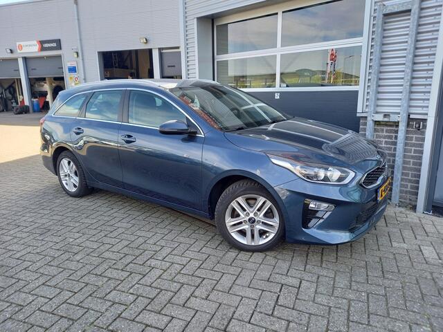KIA CEE D Ceed Sportswagon 1.0 T-GDi DynamicLine - CAMERA - CLIMA - CRUISE - INKLAP SPIEGL - NL AUTO - 1 EIGENAAR