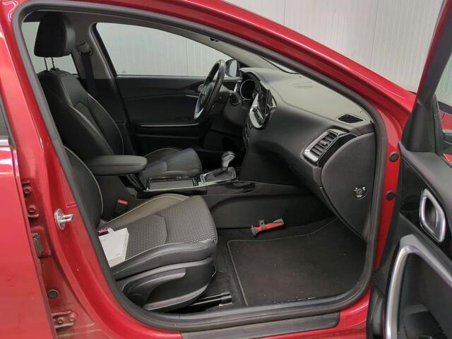 KIA CEE D Ceed 1.6 CRDi 116PK Automaat DynamicPlusLine 5Drs./ Trekhaak / Airco-ecc./ Pdc.+Camera / Navigatie / Stoel-Stuurverw. / *Distributie vervangen bij 95.000KM *
