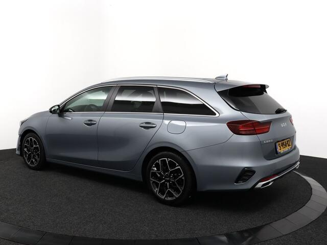 KIA CEE D Ceed Sportswagon 1.5 T-GDi GT-Line AUTOMAAT - Schuif/kanteldak - Adaptive cruise control - Achteruirij camera - Apple Carplay/Android Auto Fabrieksgarantie t/m