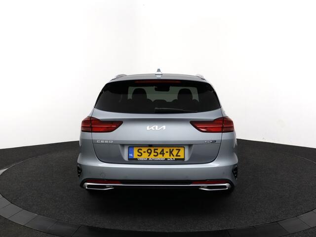 KIA CEE D Ceed Sportswagon 1.5 T-GDi GT-Line AUTOMAAT - Schuif/kanteldak - Adaptive cruise control - Achteruirij camera - Apple Carplay/Android Auto Fabrieksgarantie t/m