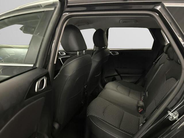 KIA CEE D Ceed Sportswagon 1.6 GDI PHEV DynamicLine Facelift model!