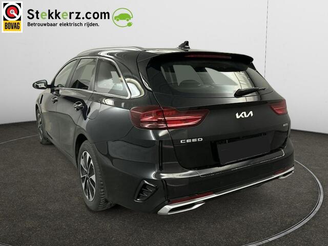 KIA CEE D Ceed Sportswagon 1.6 GDI PHEV DynamicLine Facelift model!
