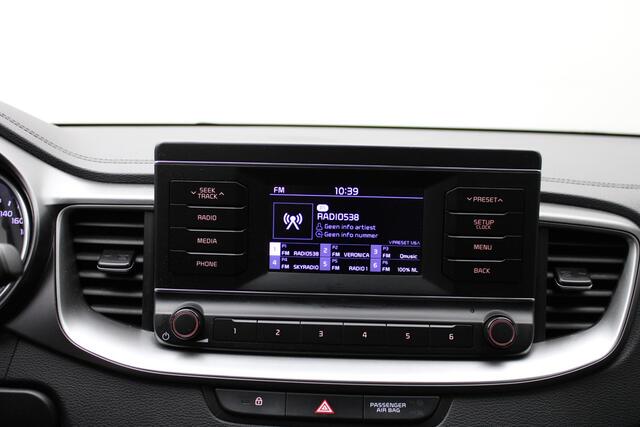 KIA CEE D Ceed 1.4i 16V 2019 Airco | Cruise control | Lane assist | USB | Bluetooth | Elektrische ramen + spiegels | 2 sleutels met centrale vergrendeling op afstand