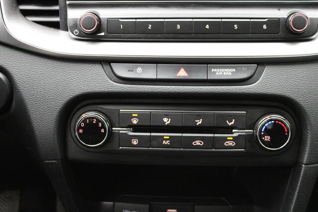KIA CEE D Ceed 1.4i 16V 2019 Airco | Cruise control | Lane assist | USB | Bluetooth | Elektrische ramen + spiegels | 2 sleutels met centrale vergrendeling op afstand