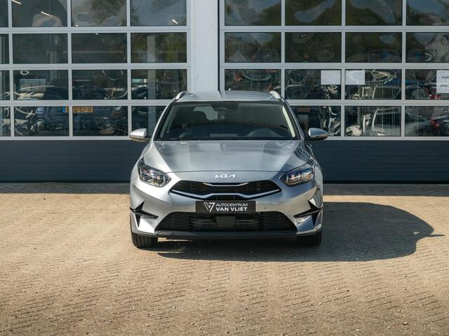 KIA CEE D Ceed Sportswagon 1.5 T-GDi DynamicPlusLine l Direct leverbaar l Stoel Stuurwiel verwarming l Navigatie l Apple Carplay Android Auto l