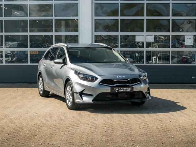 KIA CEE D Ceed Sportswagon 1.5 T-GDi DynamicPlusLine l Direct leverbaar l Stoel Stuurwiel verwarming l Navigatie l Apple Carplay Android Auto l