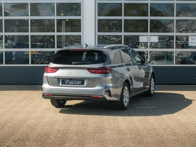 KIA CEE D Ceed Sportswagon 1.5 T-GDi DynamicPlusLine l Direct leverbaar l Stoel Stuurwiel verwarming l Navigatie l Apple Carplay Android Auto l