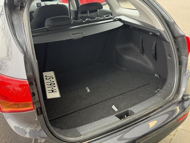 KIA CEE D cee'd Sportswagon 1.6 GDI First Edition Trekhaak | PDC A | Camera