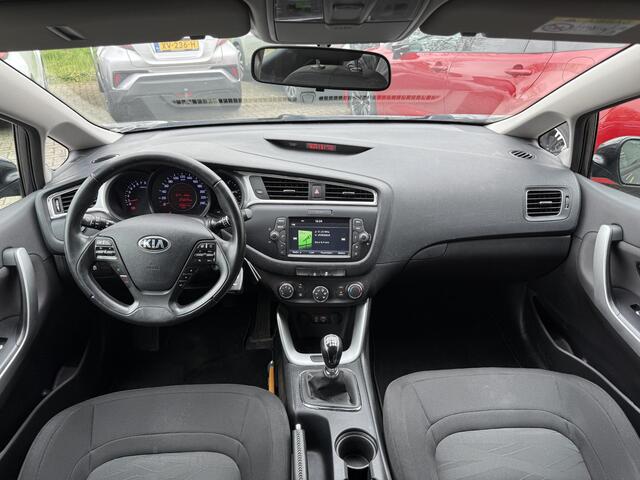 KIA CEE D cee'd Sportswagon 1.6 GDI First Edition Trekhaak | PDC A | Camera