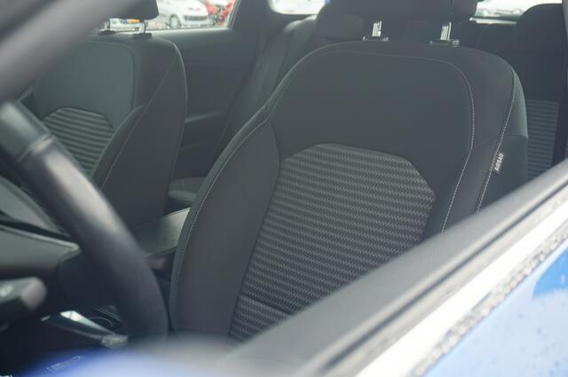 KIA CEE D PHEV Dynamicline TREKHAAK | STOEL/STUURVERW | KEYLESS | NW MODEL