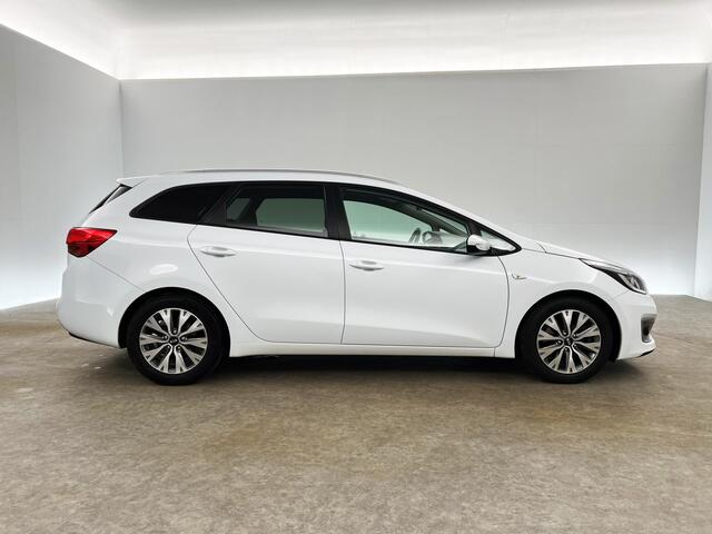 KIA CEE D Ceed 1.0 T-GDi Design Edition Camera Carplay LED Trekhaak Clima Navi 16"LMV Parkeersensoren