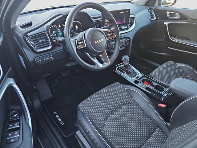 KIA CEE D Ceed Sportswagon 1.5 T-GDi DynamicPlusLine | Automaat | Navi | Stoel- en stuurverwarming | Clima | Parkeersensoren | LMV |