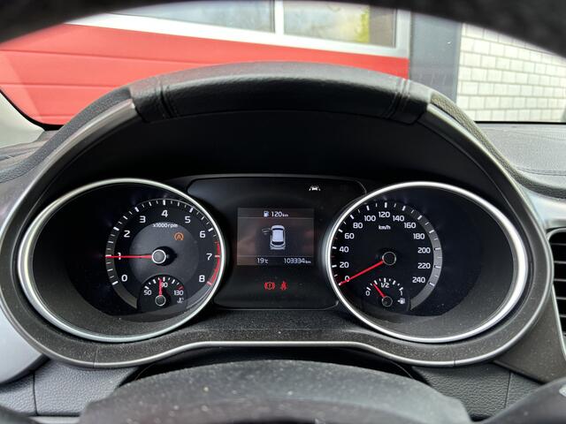 KIA CEE D Ceed Sportswagon 1.0 T-GDi DynamicLine GR NAVI / CAMERA / DAB+ / CARPLAY / CLIMA / PDC / BLUETOOTH / CRUISE / NL-AUTO