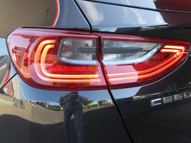 KIA CEE D Ceed 1.0 T-GDi DynamicLine, camera, DAB+ , Led (Occasion)