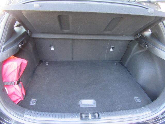 KIA CEE D Ceed 1.0 T-GDi DynamicLine, camera, DAB+ , Led (Occasion)