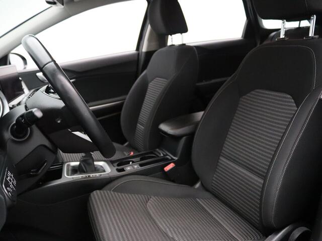 KIA CEE D Ceed Sportswagon 1.5 T-GDi DynamicLine Camera | Cruise | Navi | Parkeersens. achter | Trekhaak