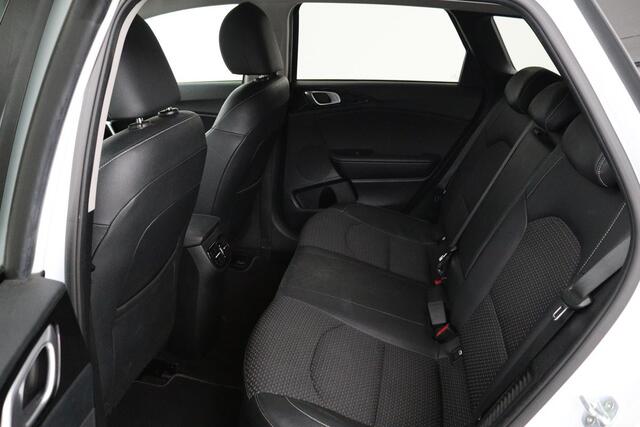 KIA CEE D Ceed 1.6 GDI PHEV DynamicLine | Stoel & stuurverwarming | Adaptive cruise | Trekhaak | Camera | Half leder | Navigatie | Keyless | Full LED