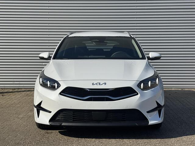 KIA CEE D Ceed Sportswagon 1.5 T-GDi DynamicPlusLine DynamicPlusLine Snel Leverbaar | Camera | Stoelverwarming | Keyless | Navigatie | Apple Carplay/ Android auto |