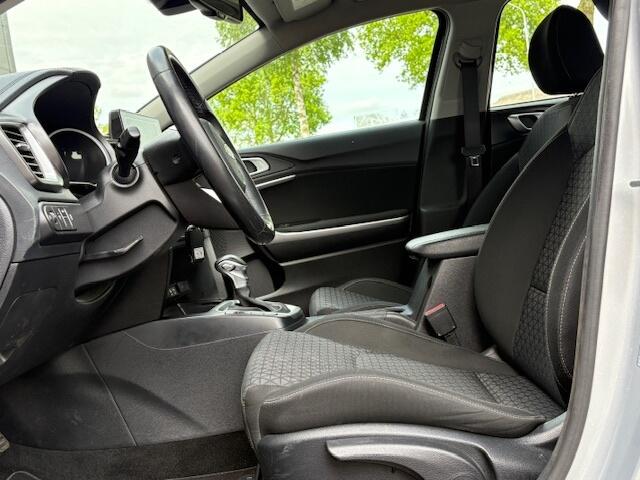 KIA CEE D 1.6 CRDi - nap! Ex overheid - automaat - cruise - airco -