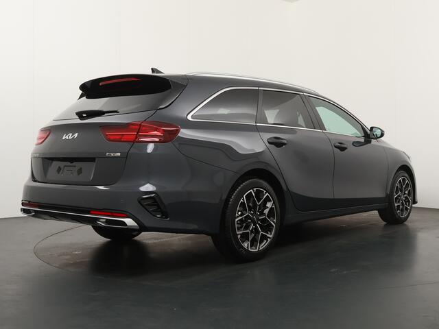 KIA CEE D Ceed Sportswagon 1.5 T-GDi GT-Line Automaat - *DEMO* - Adaptive cruise control - Dode hoek assistentie - Stoel/Stuur verwarming - Achteruitrij camera - Schuif/Kantel dak - Automatische achterklep - Apple Carplay/Android Auto - Fabrieksgarantie t/m 30-04-