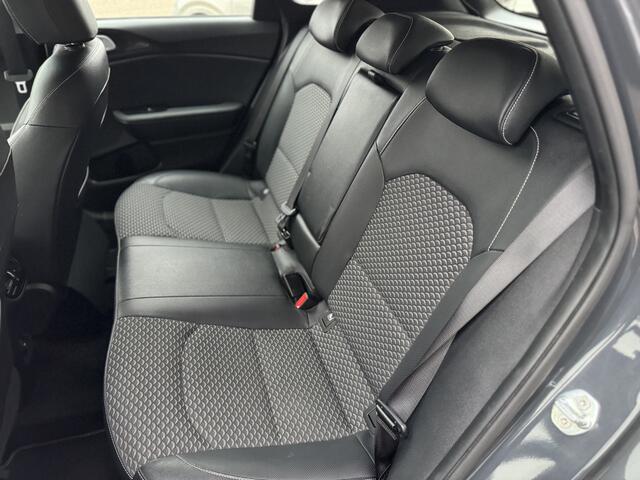 KIA CEE D Ceed 1.0 T-GDi DynamicLine 120pk Hatchback