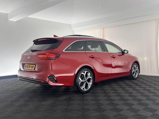 KIA CEE D Ceed Sportswagon 1.4 T-GDi ExecutiveLine Aut. *PANO | FULL-LEATHER | ADAPTIVE-CRUISE | FULL-LED | MEMORY-PACK | DIGI-COCKPIT | JBL-SOUND | BLIS | KEYLESS | COMFORT-SEATS | NAVI-FULLMAP | 17''ALU*