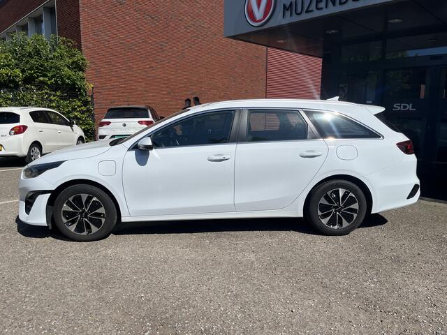 KIA CEE D Ceed Sportswagon 1.6 GDI PHEV DynamicPlusLine // FULL LED // KEYLESS // CRUISE // CAMERA+SENSOREN // NAVI+CARPLAY //