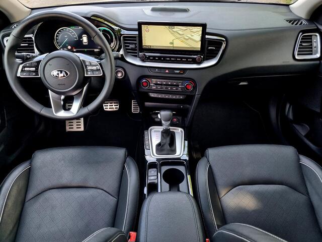 KIA CEE D Ceed Sportswagon 1.6 GDI PHEV ExecutiveLine Automaat / Schuif-/Kanteldak / Lederen Bekleding / Cruise Control Adaptief