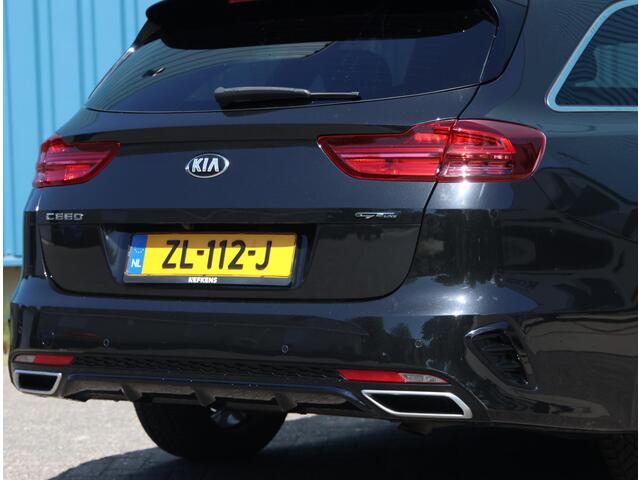 KIA CEE D Ceed Wagon 140pk GT-Line Automaat | 1ste Eigenaar | Glazen dak | Camera | AppleCarPlay/AndroidAuto | Keyless | Climate | AUTOMAAT | Privacy Glass |