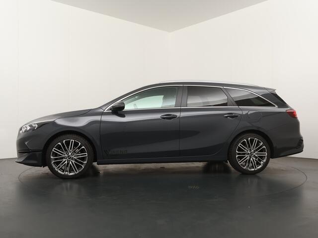 KIA CEE D Ceed Sportswagon 1.5 T-GDi 160pk DynamicPlusLine 1.410KG trekgewicht * Demo * - Navigatie - LED koplampen - Apple/Android Carplay - Led - Digitaal Dashboard - Fabrieksgarantie tot 06-2030