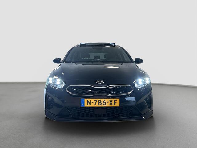 KIA CEE D Ceed Sportswagon 1.6 GDI PHEV ExecutiveLine Automaat | Panoramadak | Leder | Stoelkoeling | Camera | Navi | 17" Velgen | Clima | Stuur-/Stoelverwarmimg | PDC | Cruise | LED |