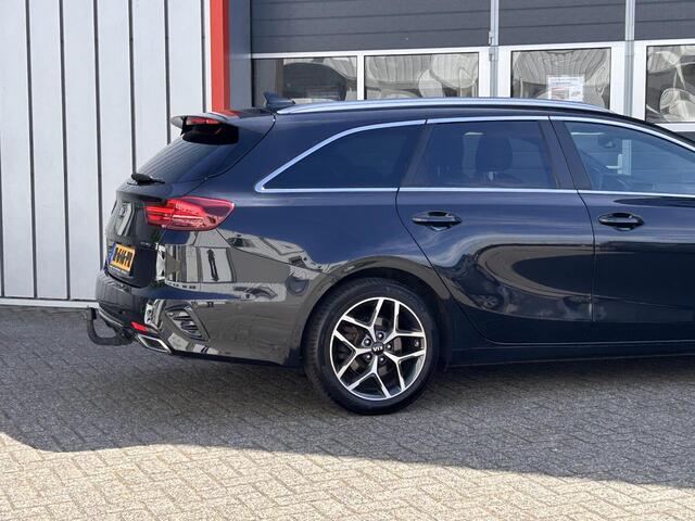 KIA CEE D Ceed Sportswagon 1.5 T-GDi MHEV GT-Line Edition | Trekhaak | Stoel verwarming | Camera | Parkeer Sensoren |
