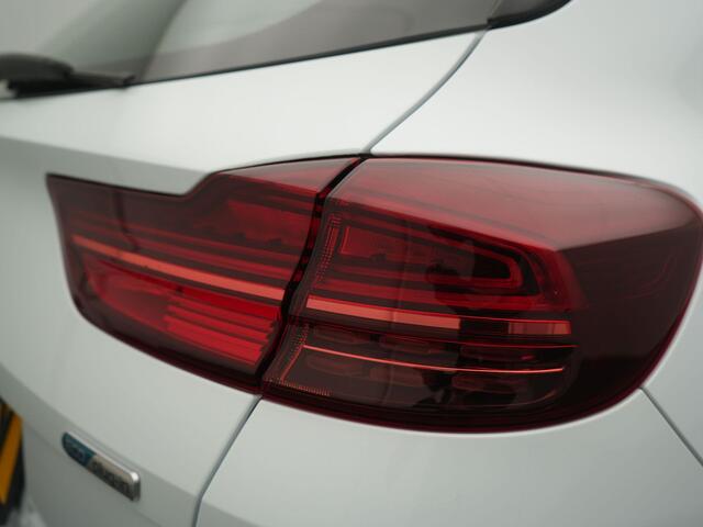 KIA CEE D Ceed Sportswagon 1.6 GDI PHEV DynamicPlusLine - RIJKLAARPRIJS - Stoel- en Stuurverwarming - Achteruitrijcamera - Plug in Hybride