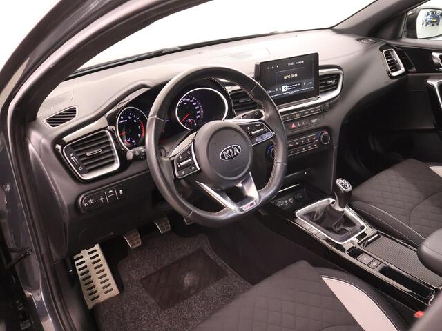 KIA CEE D Ceed 1.4 T-GDi GT-Line | Panoramadak | LED Koplampen | Stoel/Stuurverwarming | Keyless Go | Sportstoelen | Parkeercamera |
