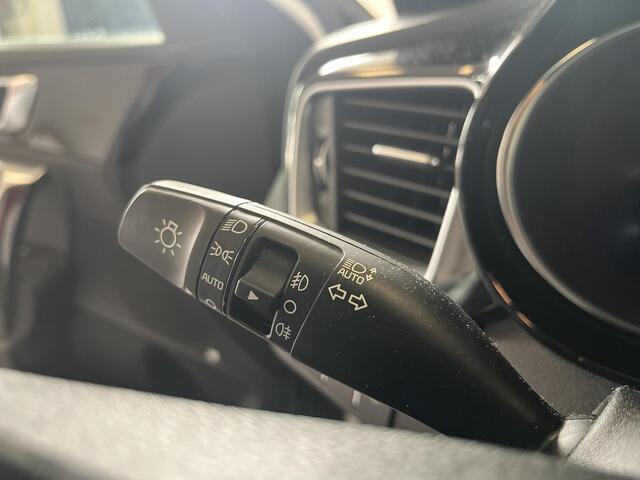 KIA CEE D Ceed Sportswagon 1.0 T-GDi GT-Line Business Edition , Met Trekhaak, Metallic Lak, Keyless Entry, Stoel- en Stuurverwarming, Apple Carplay en Android Auto