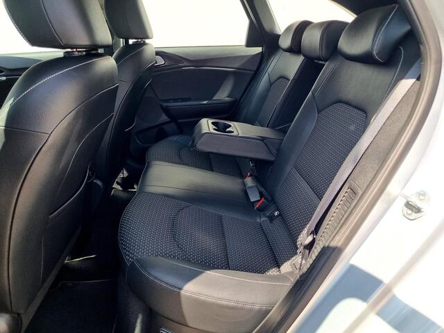 KIA CEE D Ceed Sportswagon 1.6 GDI PHEV DynamicPlusLine Automaat / Elektrische Achterklep / Camera / Navigatie / Stoelverwarming