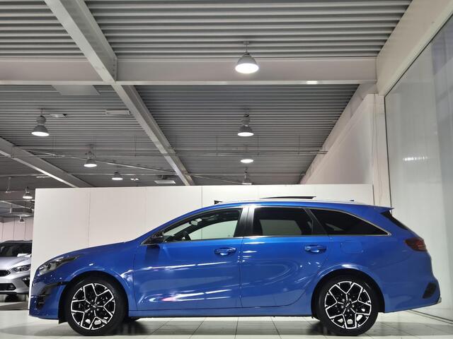 KIA CEE D Ceed Sportswagon 1.5 T-GDi GT-Line ,Apple Carplay/Android Auto, Stoel en stuur verwarming.