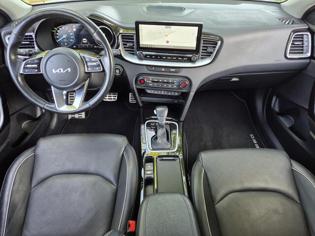 KIA CEE D Ceed Sportswagon 1.6 GDI PHEV Plug-in ExecutiveLine Automaat / Apple Carplay Android Auto / Adaptief CC / Stoel-, Stuur en achterbankverwarming / Achteruitrijcamera / Elektrische achterklep / Trekgewicht 1300 kg / Stoelventilatie /