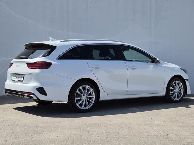 KIA CEE D Ceed Sportswagon 1.6 GDI PHEV Plug-in ExecutiveLine Automaat / Apple Carplay Android Auto / Adaptief CC / Stoel-, Stuur en achterbankverwarming / Achteruitrijcamera / Elektrische achterklep / Trekgewicht 1300 kg / Stoelventilatie /