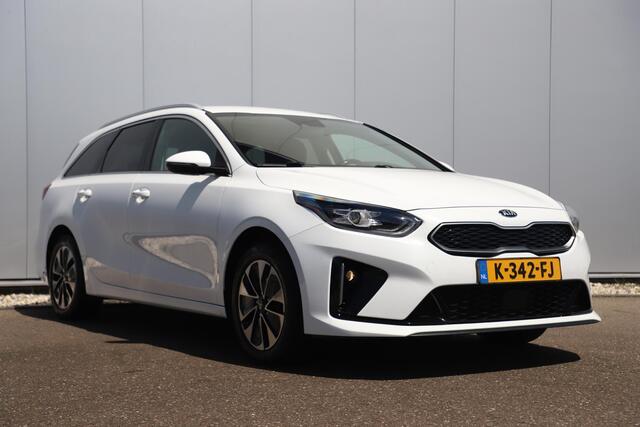 KIA CEE D Ceed Sportswagon 1.6 GDI PHEV DynamicPlusLine Automaat Trekhaak Navigatie Achteruitrijcamera Stuur & Stoelverwarming