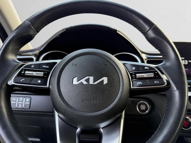 KIA CEE D Ceed 1.6 1.6 GDI PHEV Comfortline Facelift model