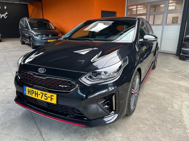 KIA CEE D 1.6 T-GDI GT / 204PK Automaat / voll