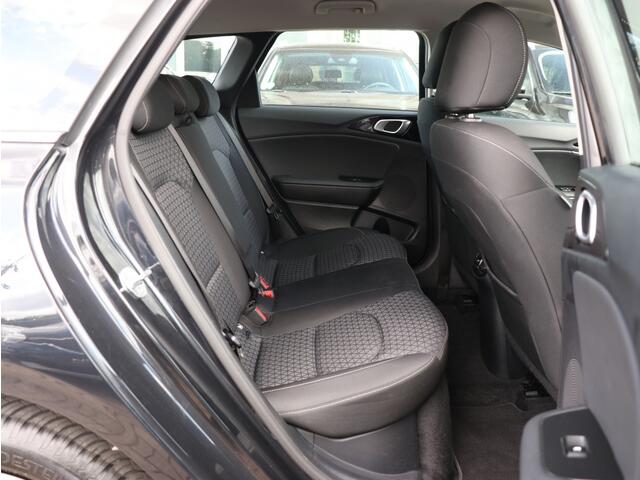 KIA CEE D 1.6 GDI PHEV DynamicLine I Navi I Keyless I Camera