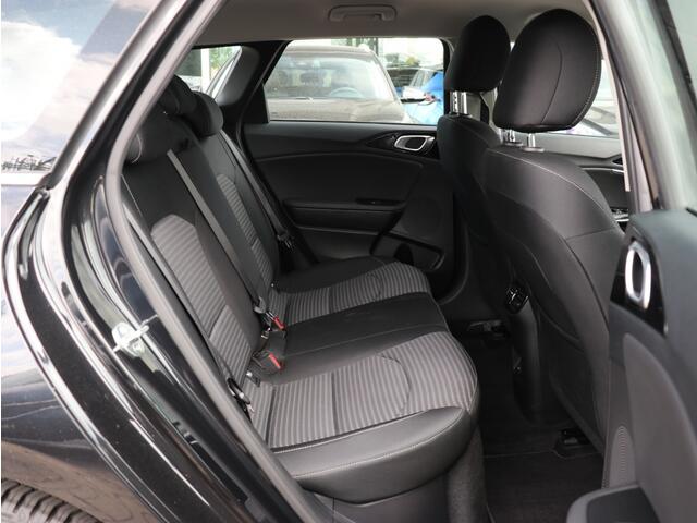 KIA CEE D 1.6 GDI PHEV DynamicLine I Navi I Keyless I Dodehoekdetectie
