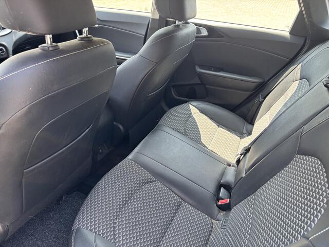 KIA CEE D Ceed Sportswagon 1.5 T-GDi Automaat DynamicLine Trekhaak / Carplay