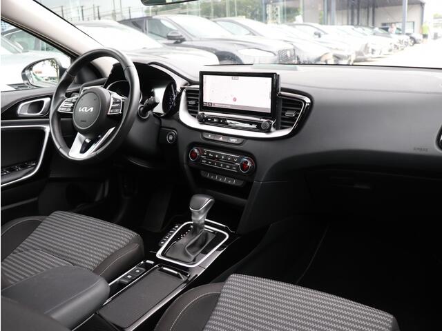KIA CEE D 1.6 GDI PHEV Dynamicline I Navi I Keyless I Dodehoekdetectie
