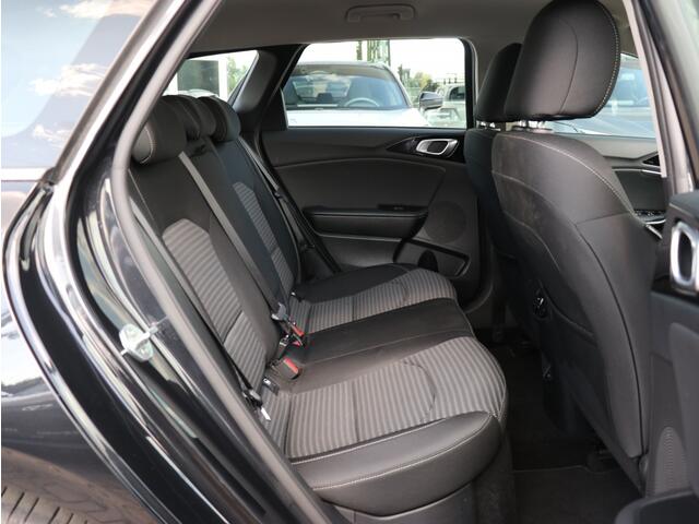 KIA CEE D 1.6 GDI PHEV DynamicLine I Navi I Keyless I Dodehoekdetectie