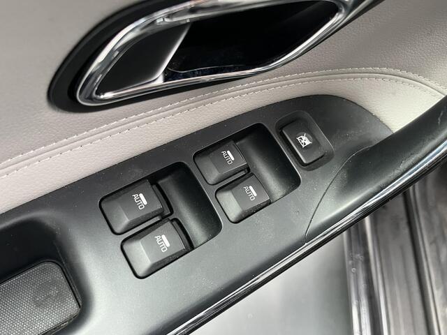 KIA CEE D cee'd Sportswagon 1.6 GDI BusinessLine met Trekhaak, CruiseControl, Klimaat Controle, Automatisch dimmende Binnenspiegel, Navigatie