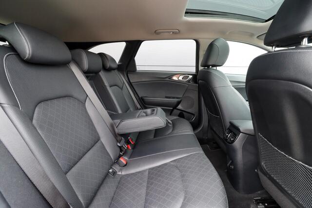 KIA CEE D Ceed Sportswagon 1.6 GDI PHEV ExecutiveLine | Panoramadak | Leer | Rijklaarprijs - incl.garantie