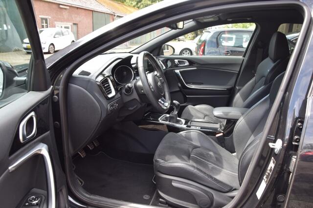 KIA CEE D 1.0 T-GDI GT-LINE TREKHAAK/PANO.DAK/LED